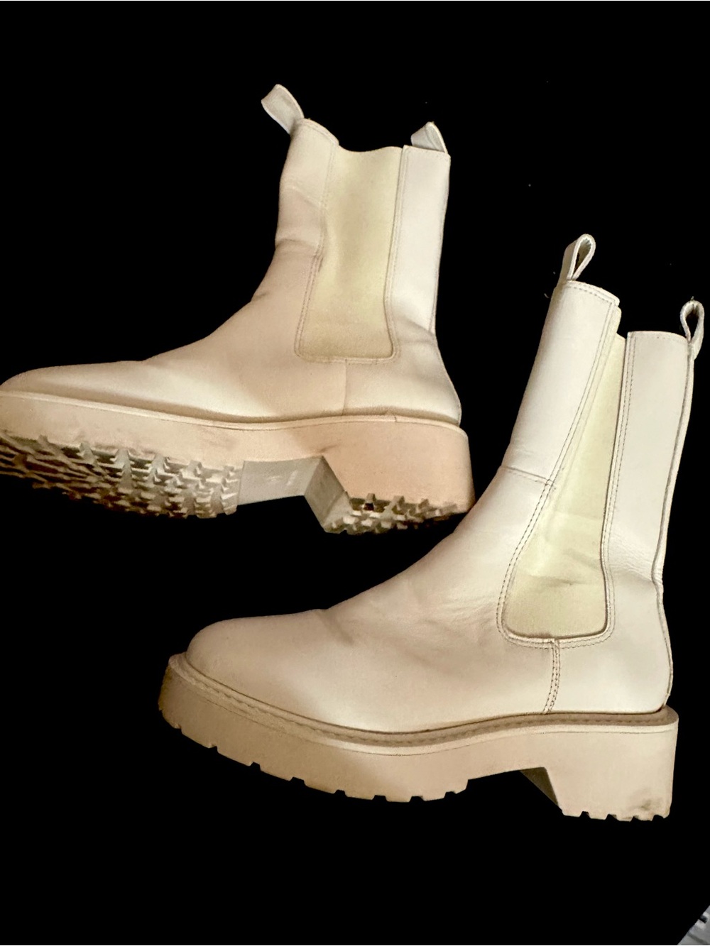 Steve Madden Cream Chelsea Lug Ankle Boots
